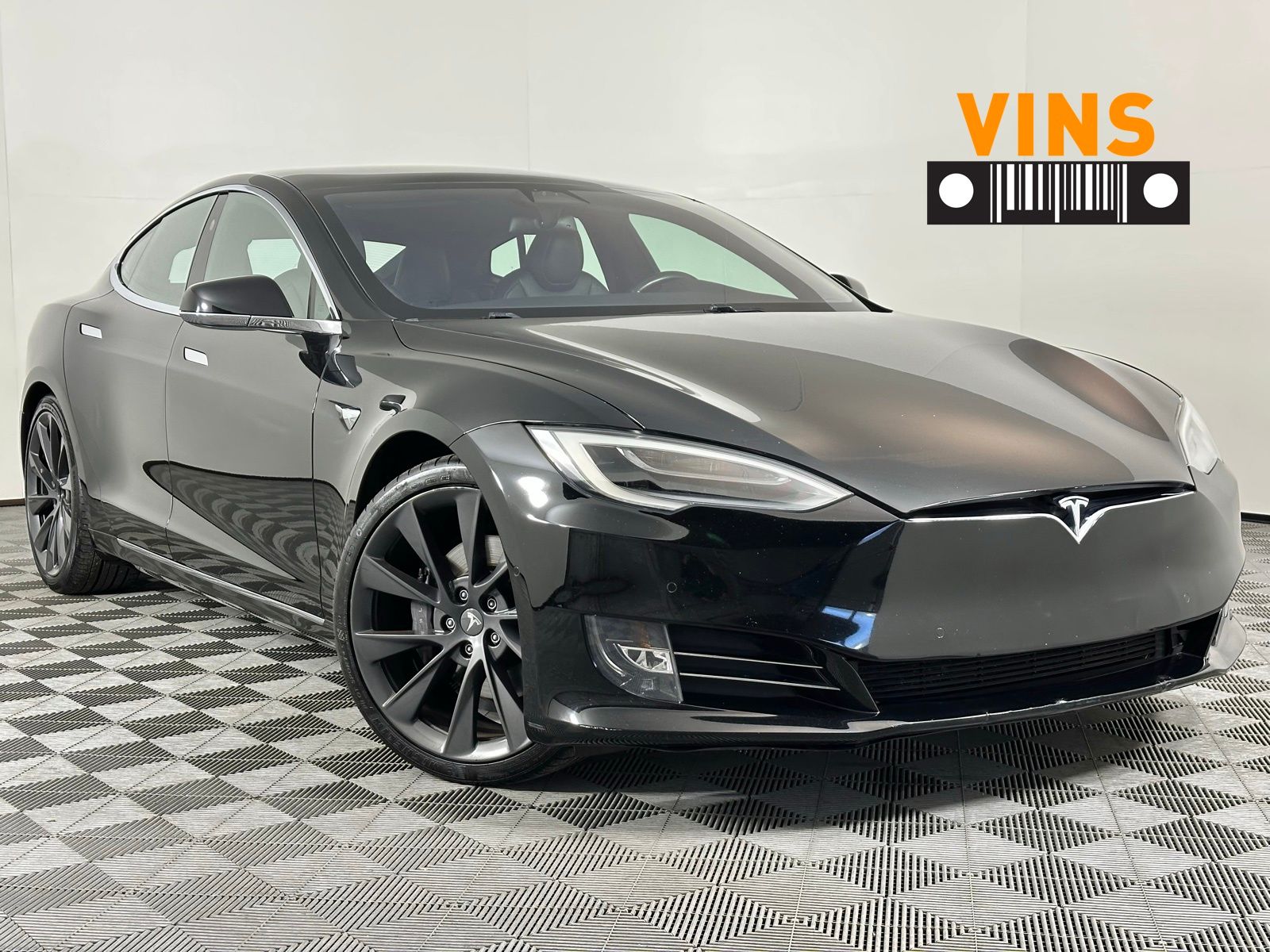 2020 Tesla Model S Long Range's photo