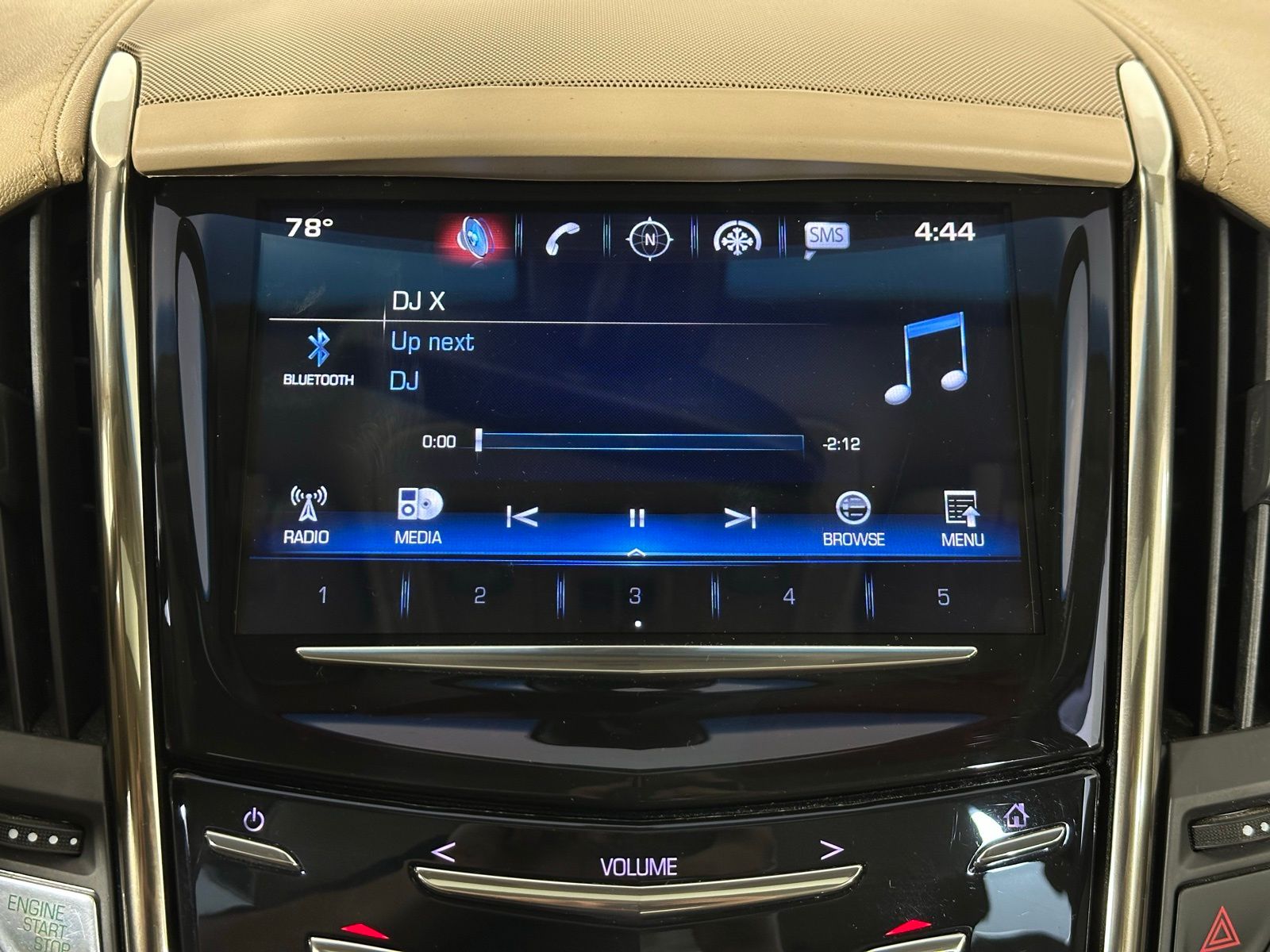 2016 Cadillac ATS Luxury photo 2