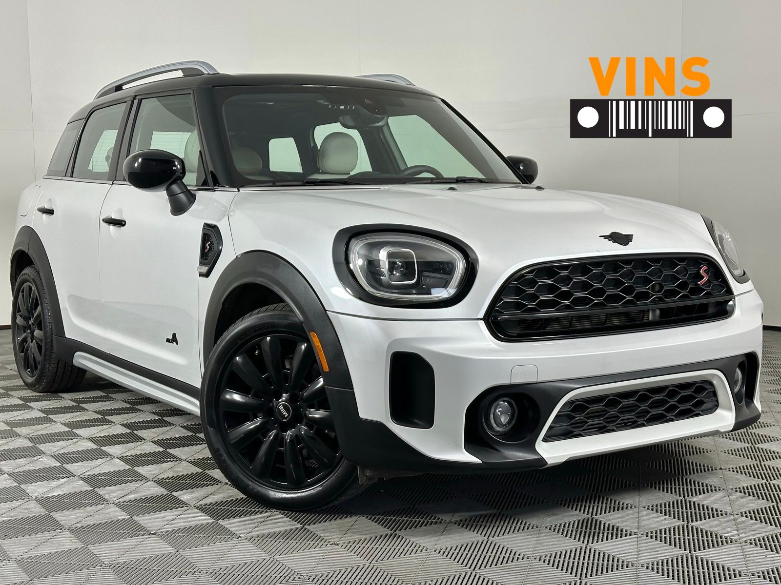 2023 MINI Countryman S's photo