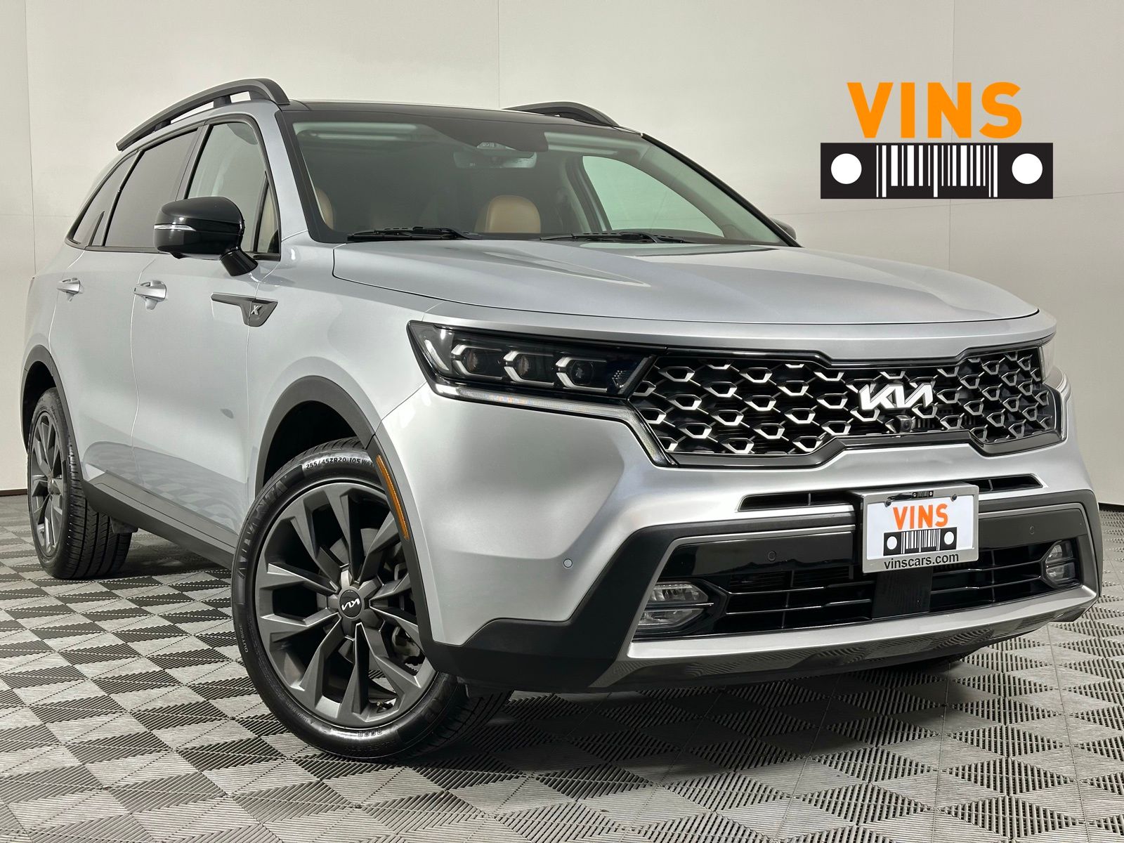 2022 Kia Sorento X-Line SX Prestige's photo