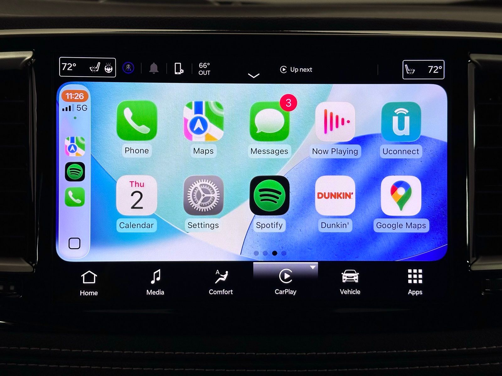 2023 Chrysler Pacifica Hybrid Touring L photo 2