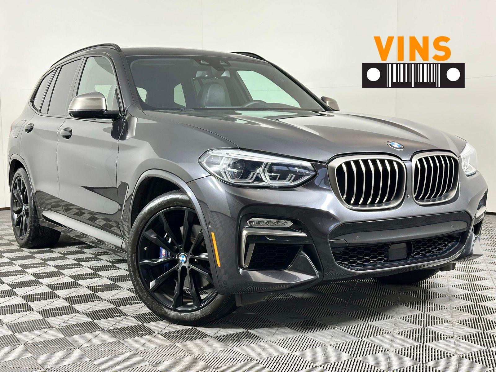 2019 BMW X3 40i's photo