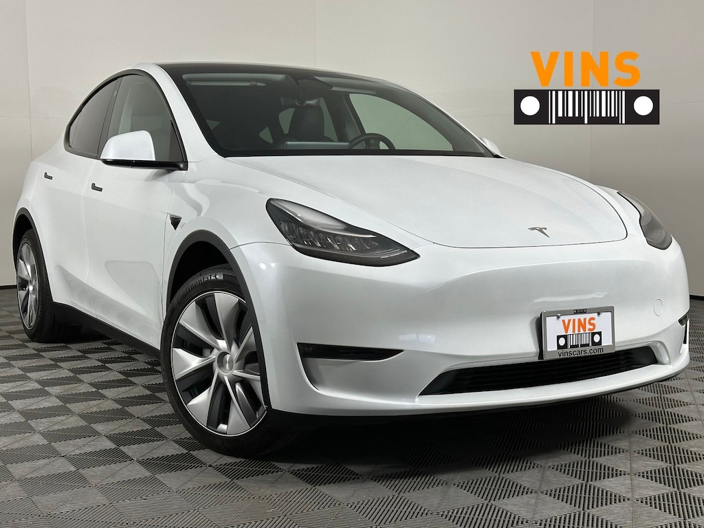 Used 2023 Tesla Model Y Long Range SUV
