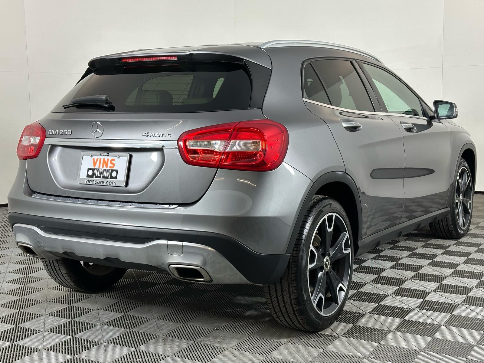 2020 Mercedes Benz GLA 250 4MATIC photo 3