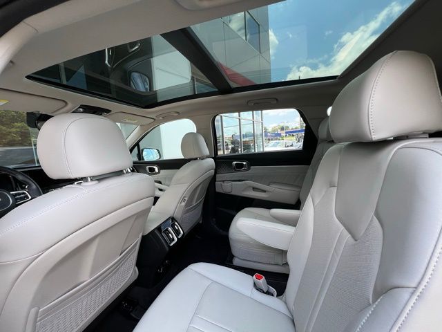 2023 Kia Sorento SX photo 4