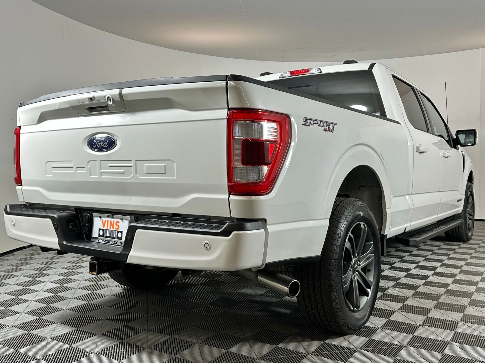 2023 Ford F-150 Lariat photo 4