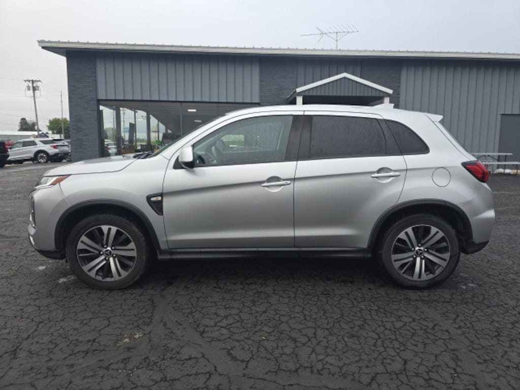 Used 2020 Mitsubishi Outlander Sport 2.0 ES CUV