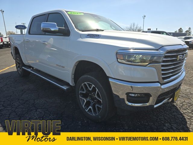 2025 RAM 1500 Laramie 4x4 Crew Cab 5'7's photo
