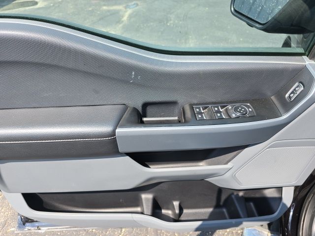 2023 Ford F-150 XLT - Photo 9