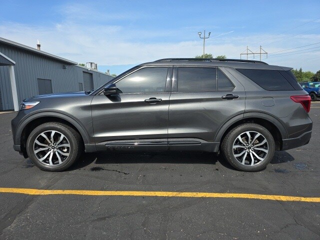 2020 Ford Explorer ST photo 4