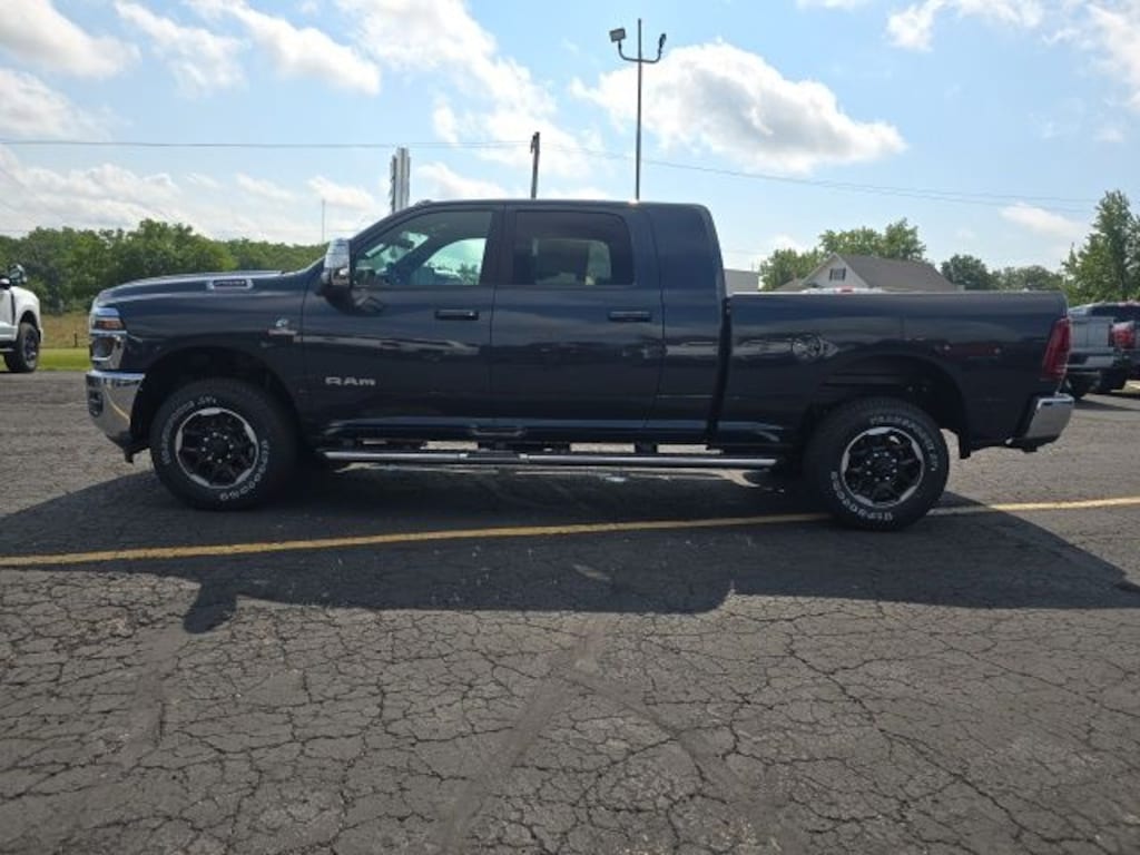 New 2026 Ram 2500 LARAMIE MEGA CAB 4X4 6'4 BOX Pickup