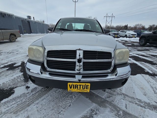 Used 2005 Dodge Dakota SLT with VIN 1D7HW42K35S294258 for sale in Darlington, WI