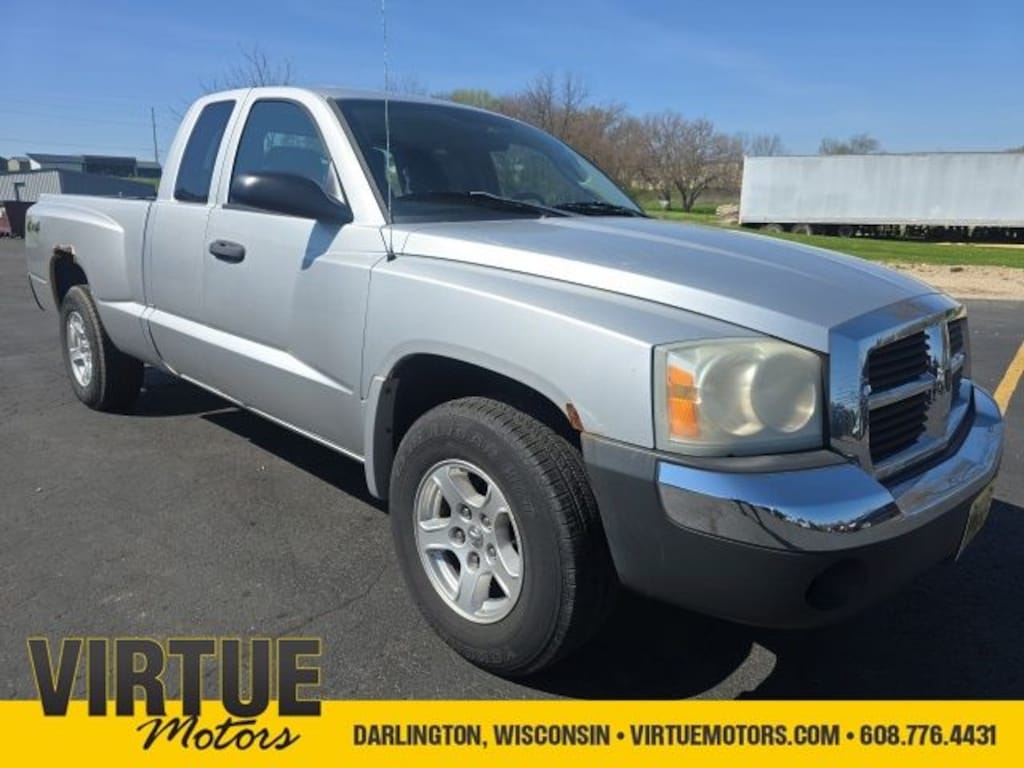 Used 2005 Dodge Dakota SLT Truck Club Cab