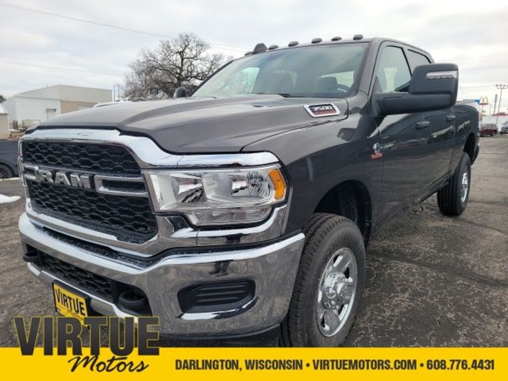 New 2024 Ram 3500 TRADESMAN CREW CAB 4X4 6'4 BOX Pickup