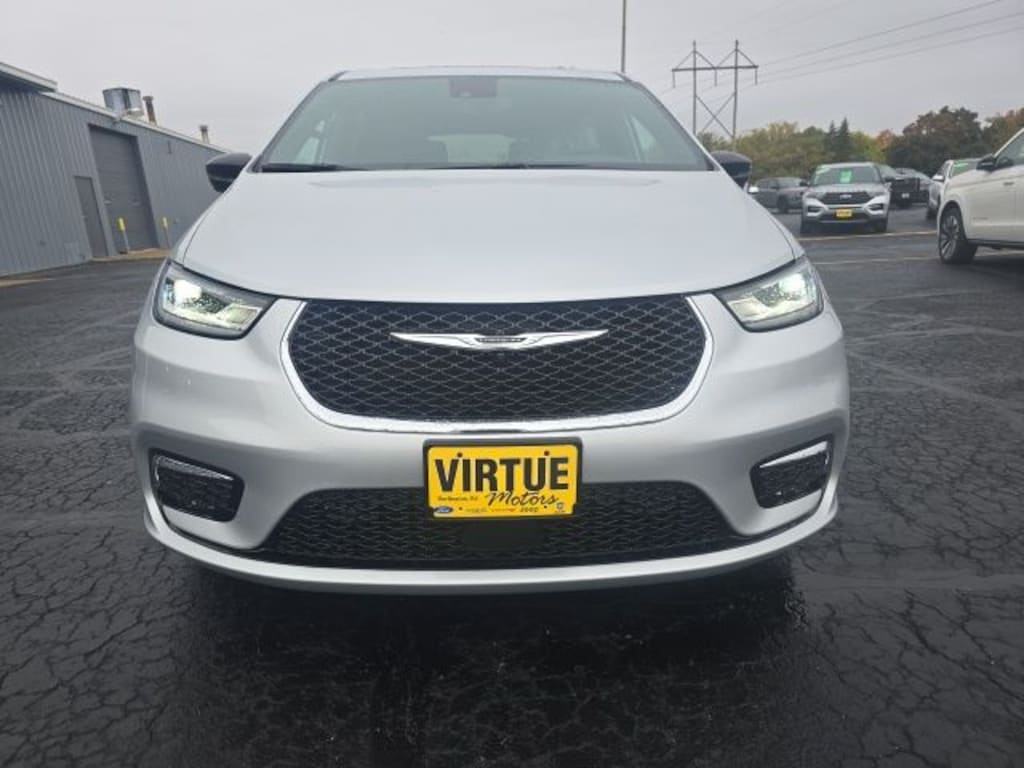 New 2026 Chrysler Pacifica SELECT AWD Passenger Van