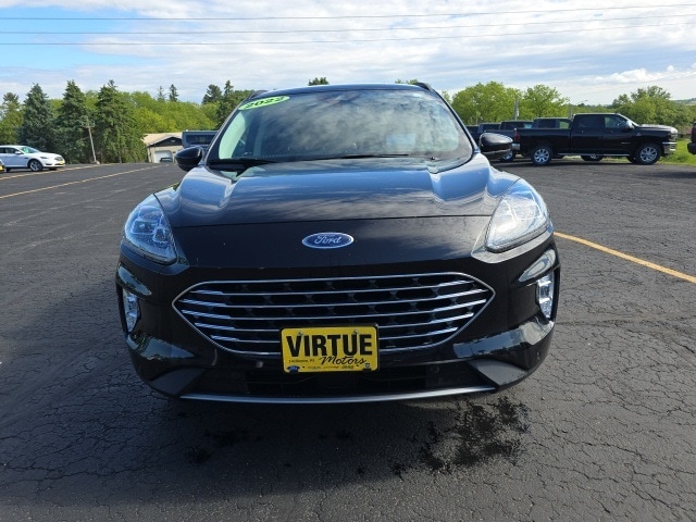Used 2022 Ford Escape Titanium with VIN 1FMCU9J90NUA92399 for sale in Darlington, WI