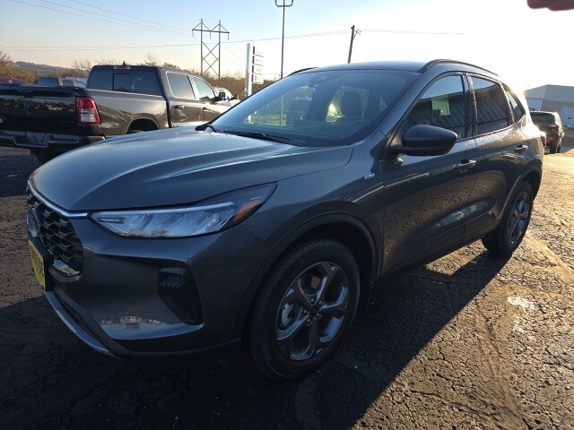 2025 Ford Escape ST-Line photo 3