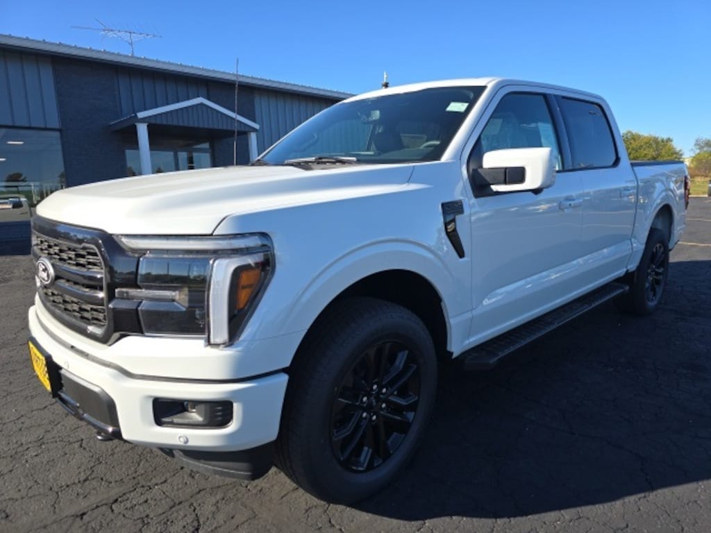 New 2025 Ford F-150 Lariat TRUCK