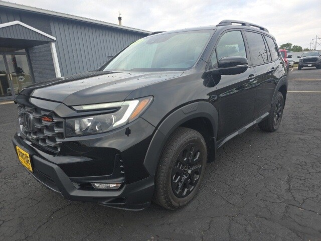 2022 Honda Passport TrailSport photo 3