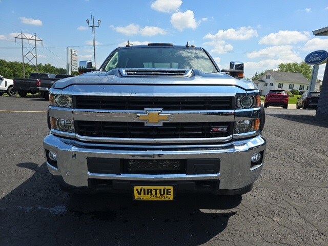 2017 Chevrolet Silverado 2500HD LTZ photo 2