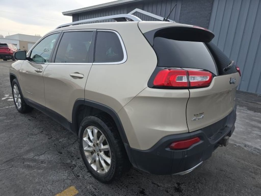 Used 2015 Jeep Cherokee Limited SUV