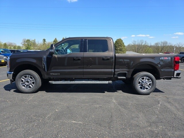 2025 Ford F-350 photo 4