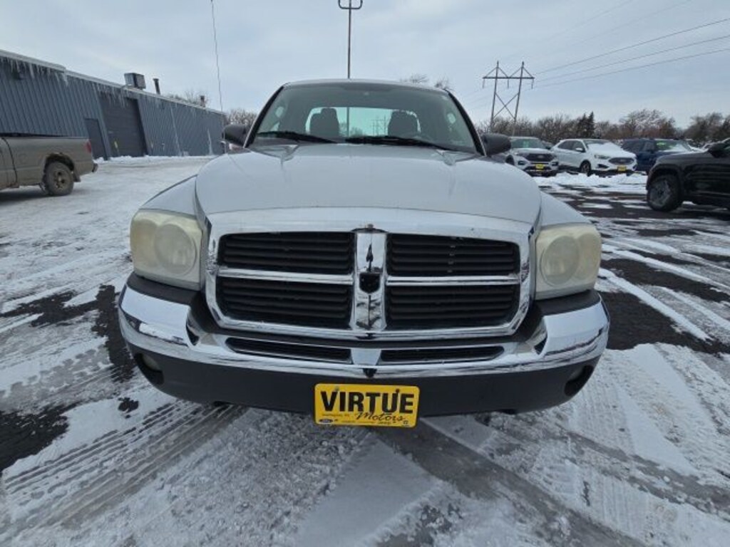 Used 2005 Dodge Dakota SLT Truck
