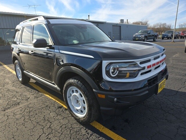 2024 Ford Bronco Sport Heritage photo 3