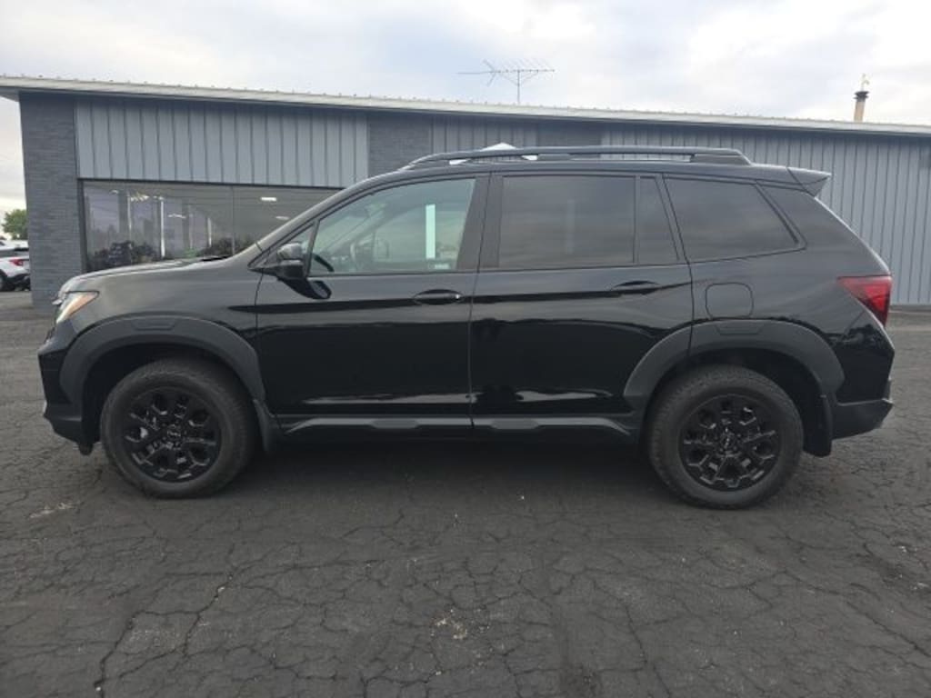 Used 2022 Honda Passport TrailSport SUV