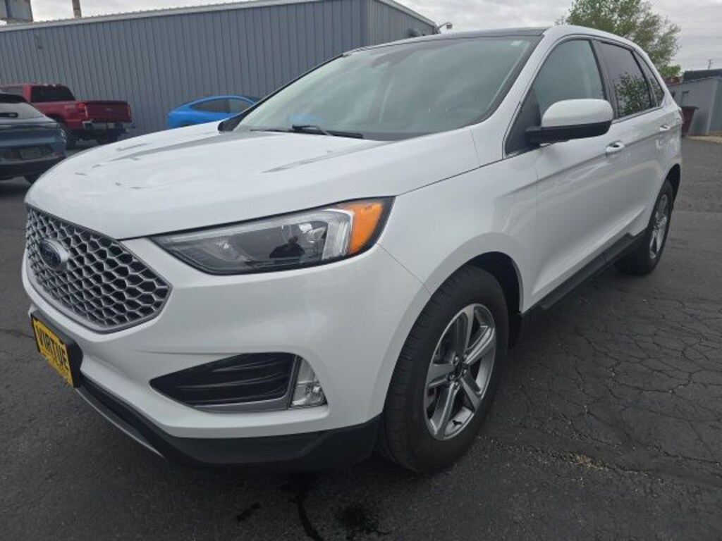 Used 2024 Ford Edge SEL SUV