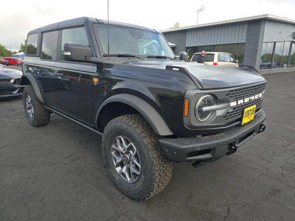 Used 2024 Ford Bronco Badlands SUV