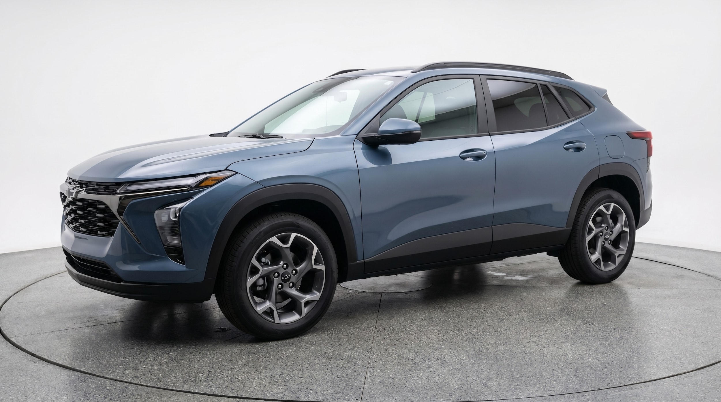 Thumbnail: 2025 Chevrolet Trax - 3