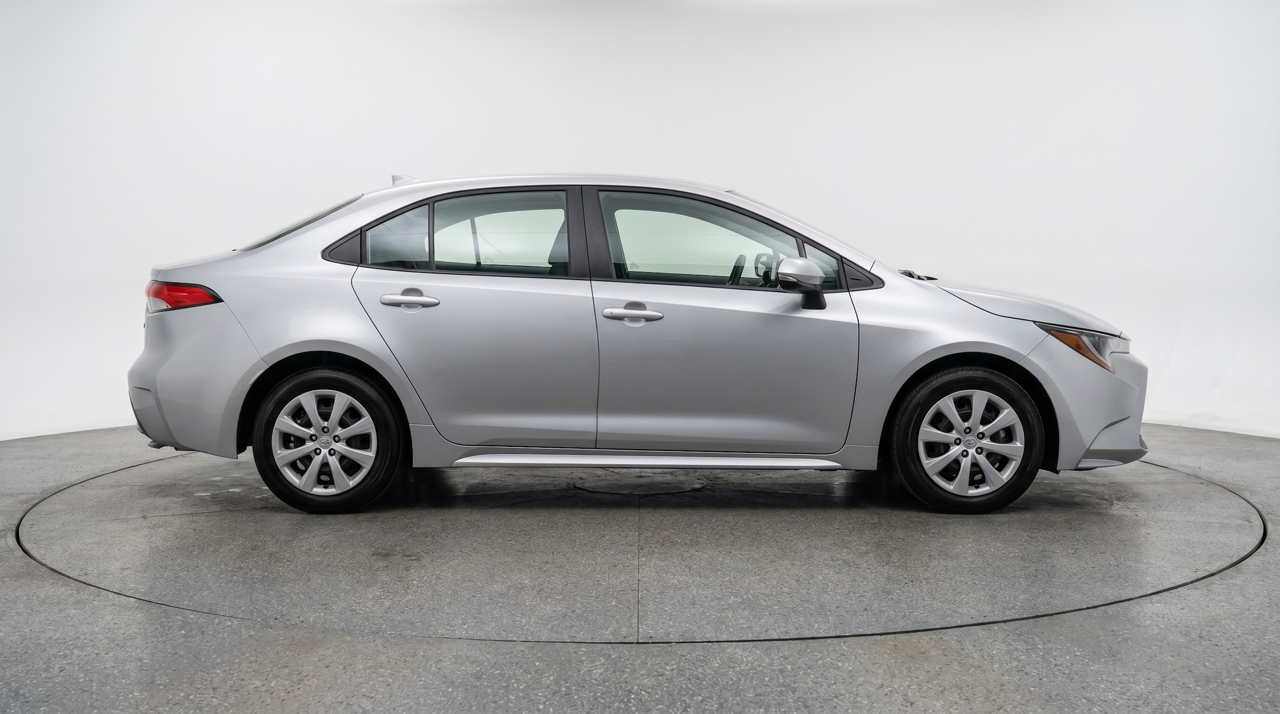 Thumbnail: 2025 Toyota Corolla - 8