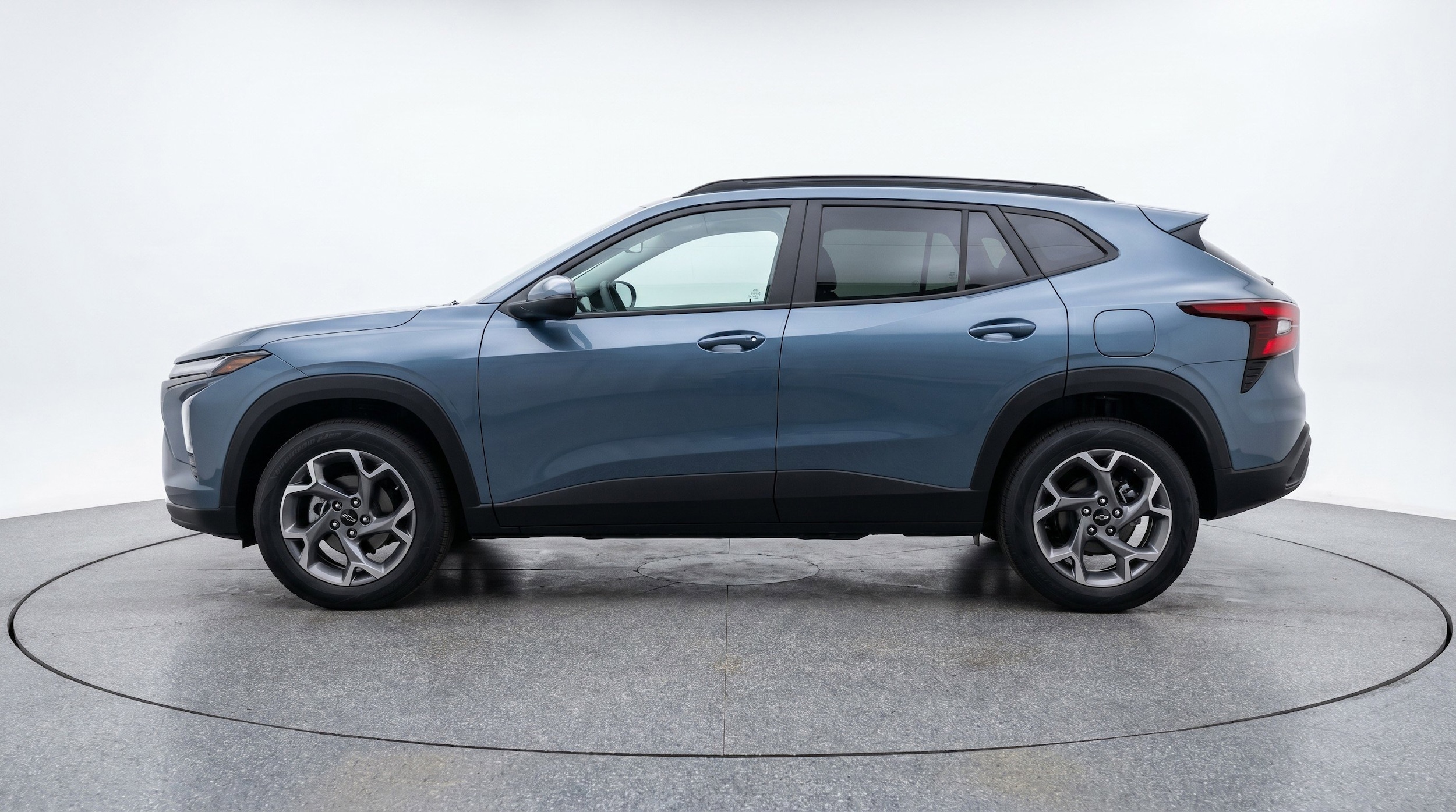 Thumbnail: 2025 Chevrolet Trax - 5