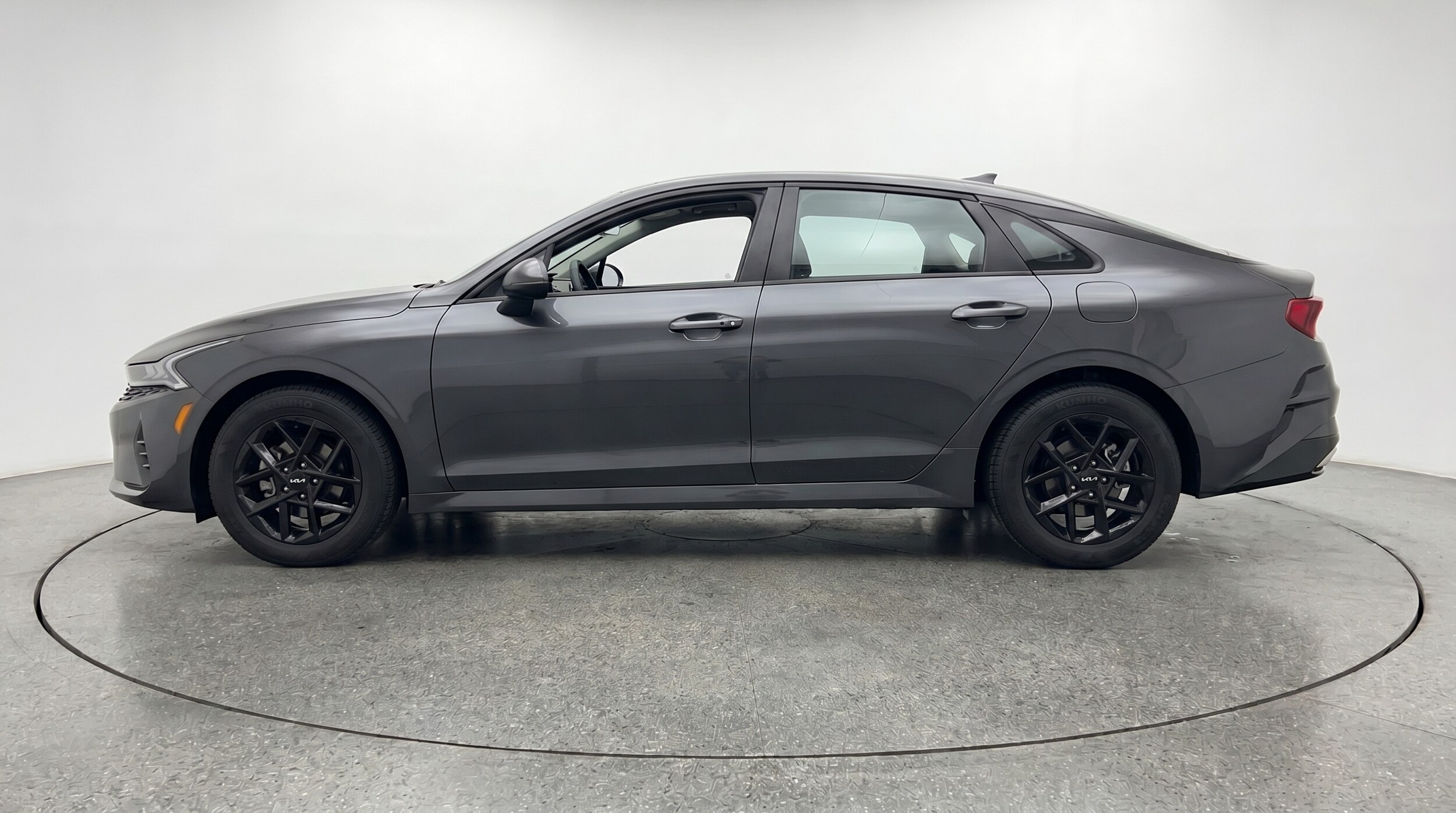 Thumbnail: 2025 Kia K5 - 4