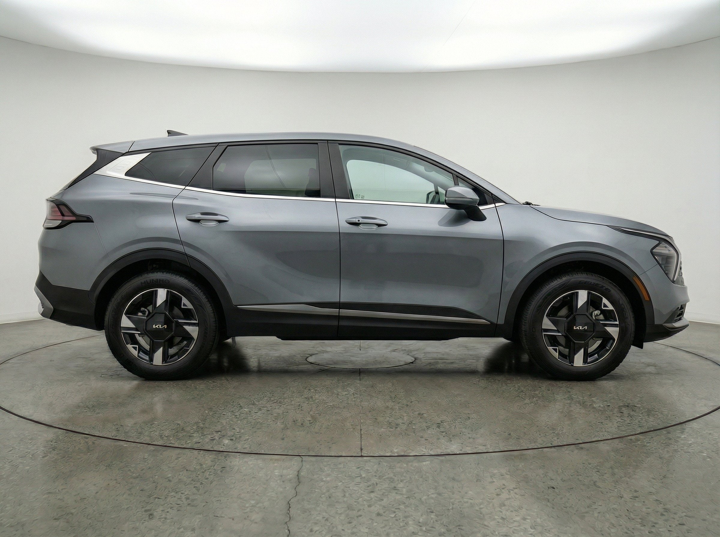 Thumbnail: 2026 Kia Sportage - 10