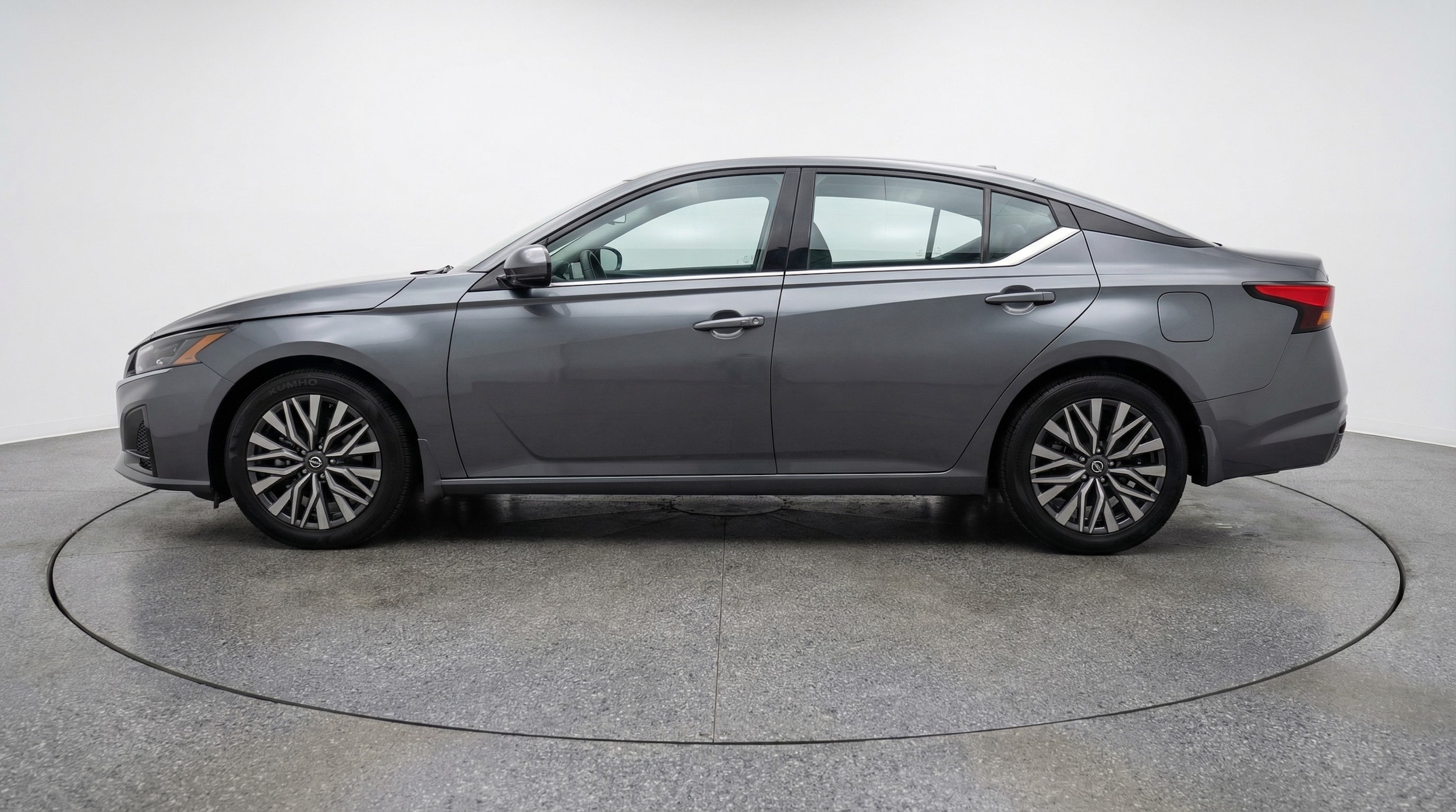 Thumbnail: 2025 Nissan Altima - 4