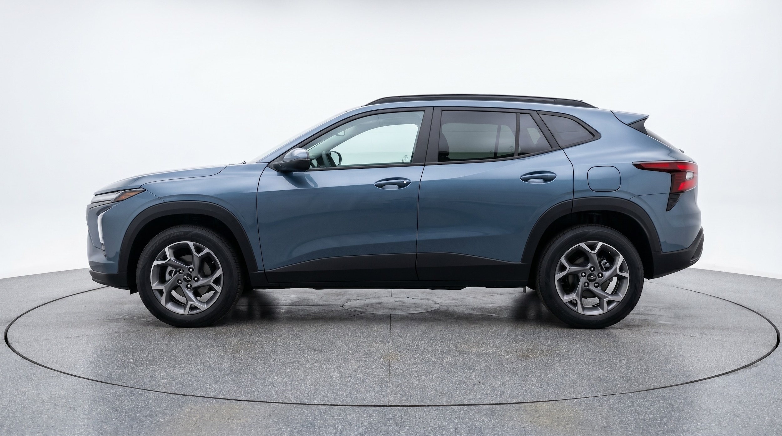 Thumbnail: 2025 Chevrolet Trax - 4