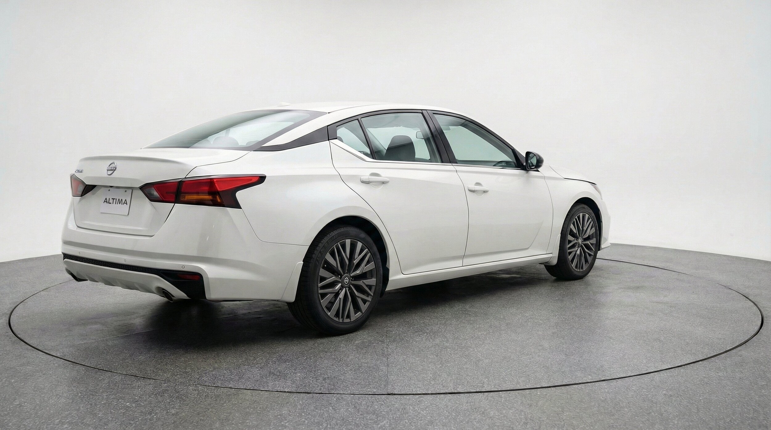 Thumbnail: 2025 Nissan Altima - 9