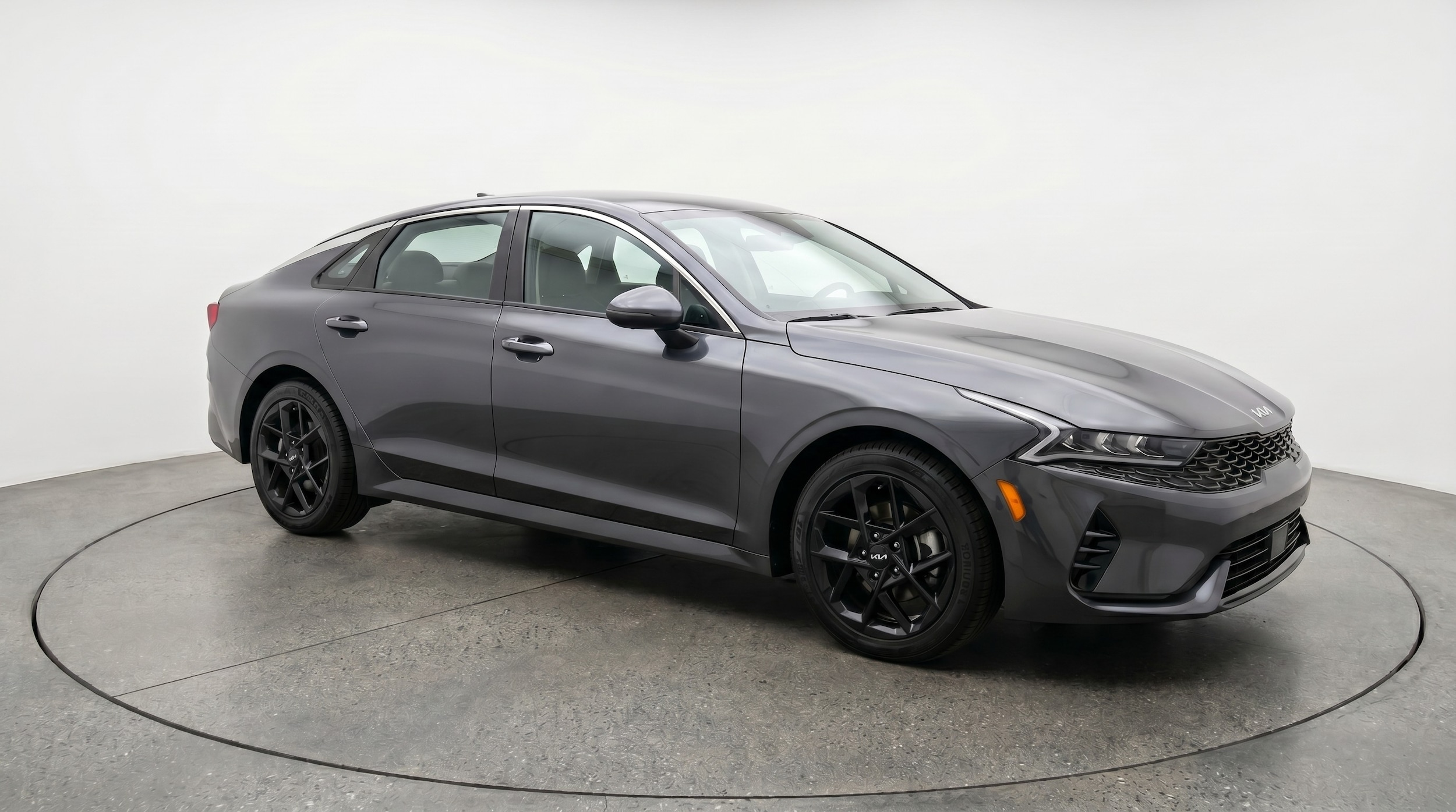 Thumbnail: 2025 Kia K5 - 1