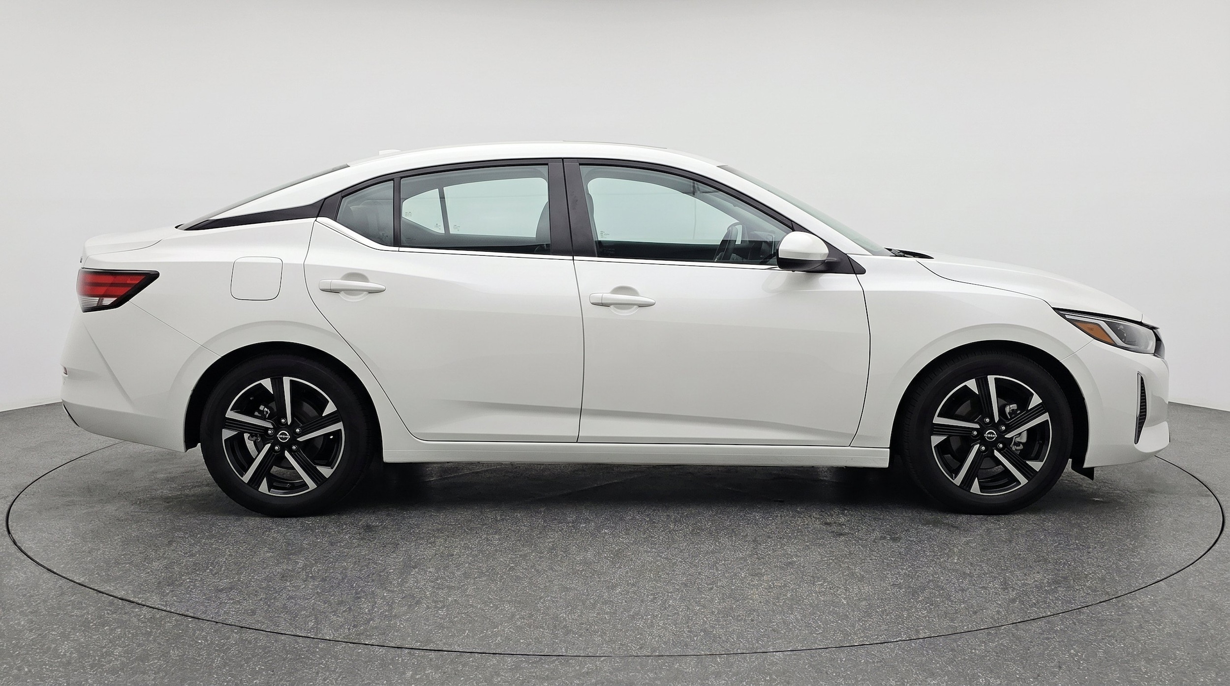 Thumbnail: 2025 Nissan Sentra - 11