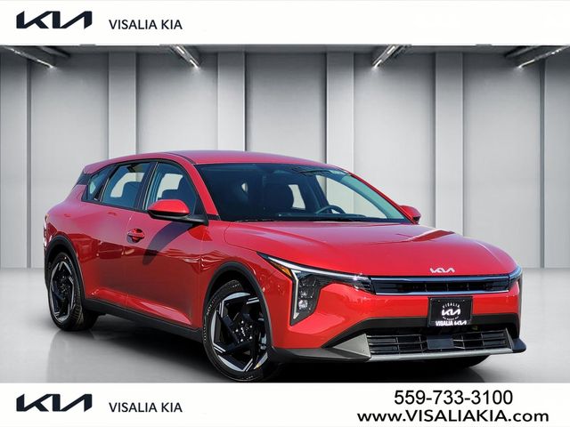 2026 Kia K4 EX AT Hatchback's photo