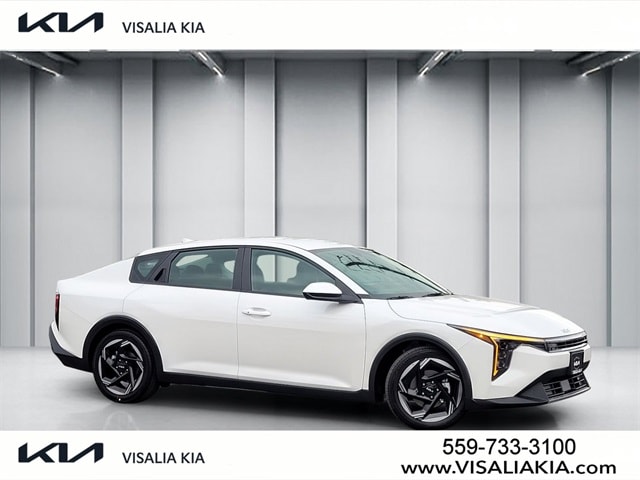 2025 Kia K4 EX's photo