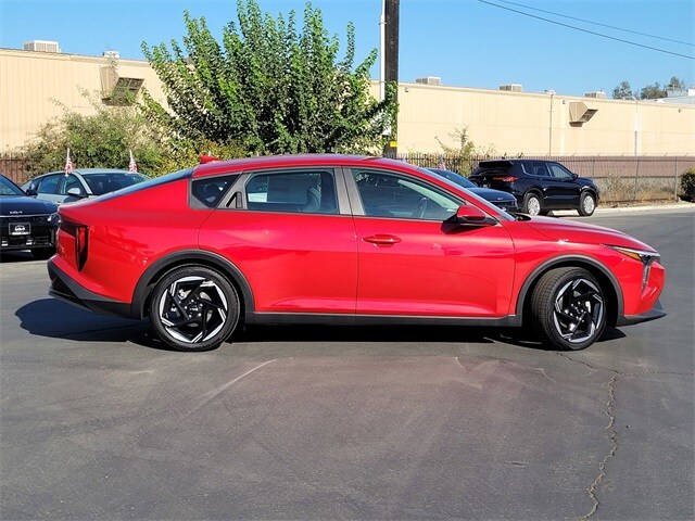 2025 Kia K4 EX photo 4