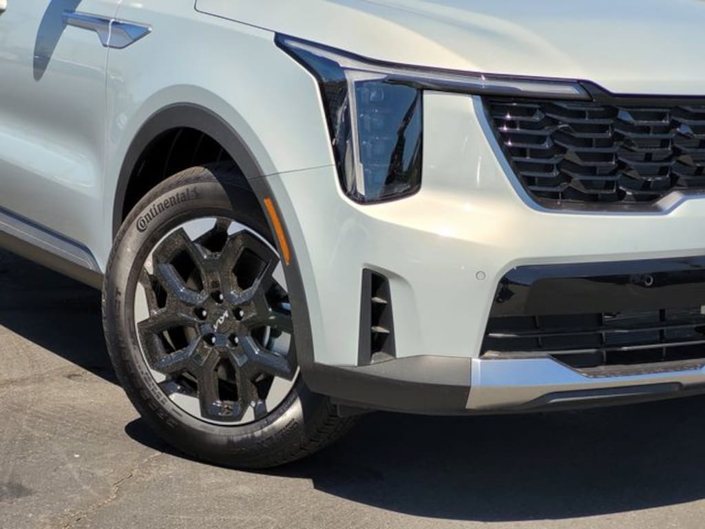 New 2026 Kia Sorento S SUV
