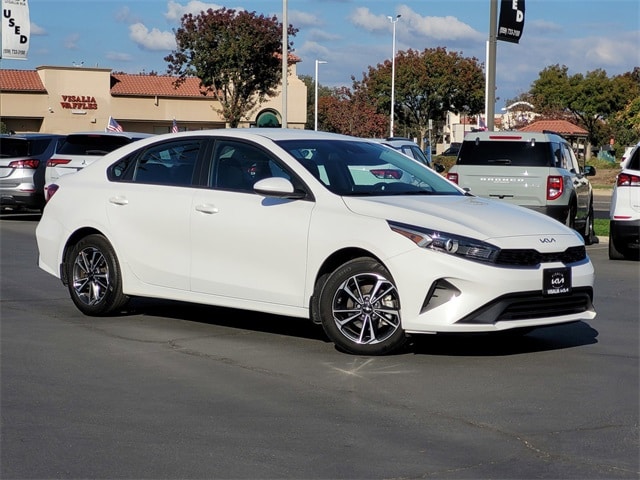 Used 2023 Kia Forte LXS with VIN 3KPF24AD1PE649417 for sale in Visalia, CA