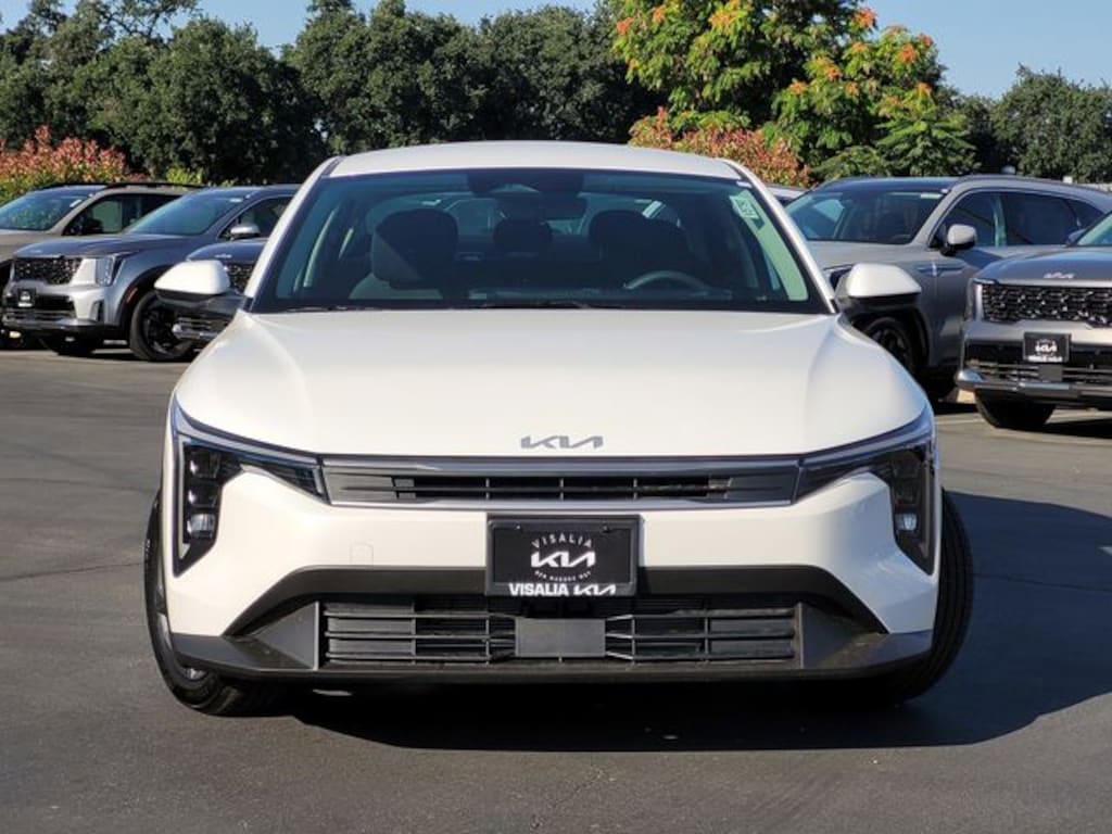 New 2026 Kia K4 LXS Sedan