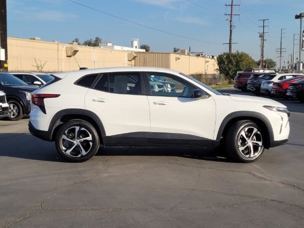 Used 2024 Chevrolet Trax 1RS SUV