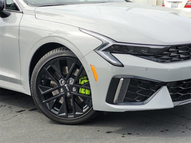 2026 Kia K5 GT photo 3