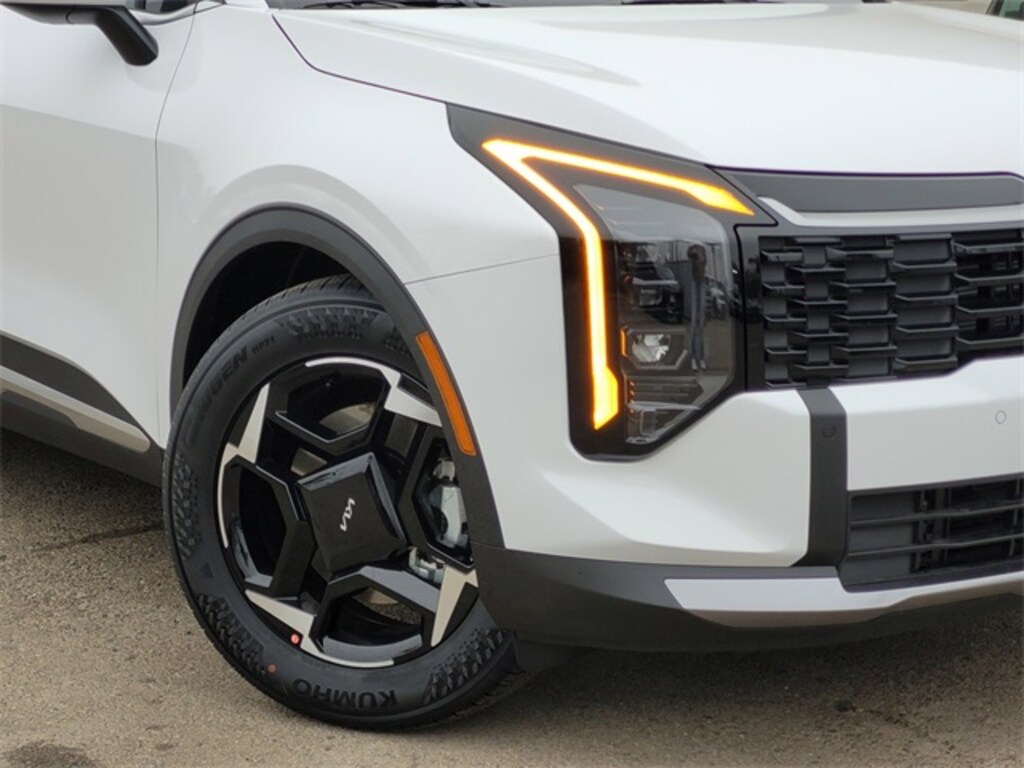 New 2026 Kia Sportage EX SUV